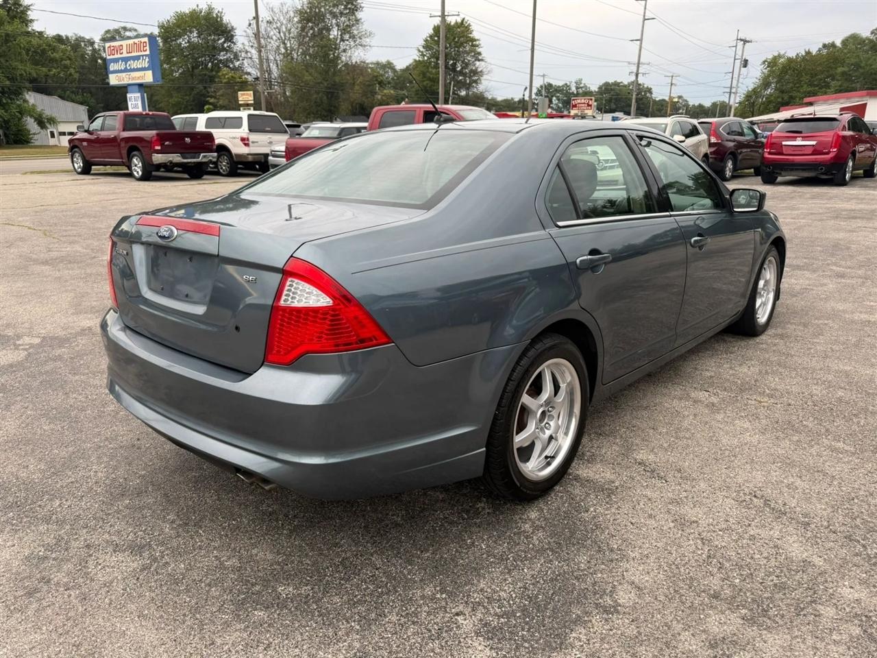 Ford Fusion I4 SE 2011