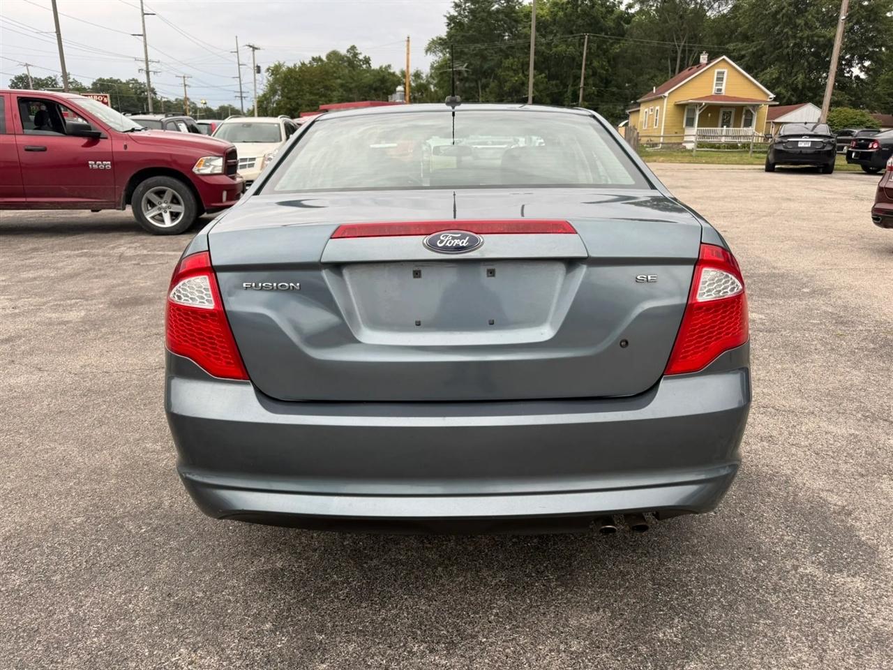 Ford Fusion I4 SE 2011
