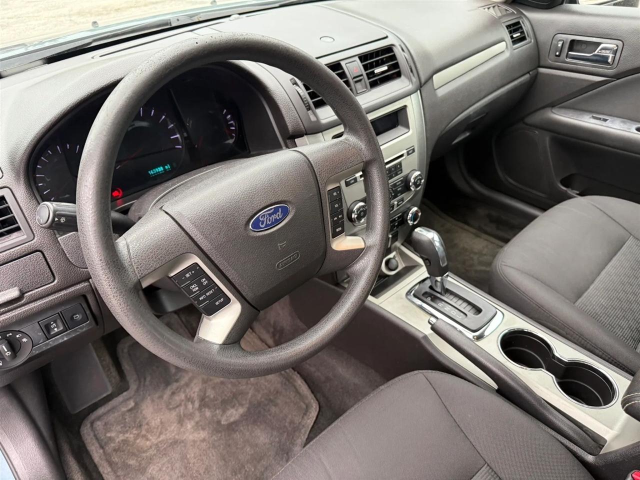 Ford Fusion I4 SE 2011