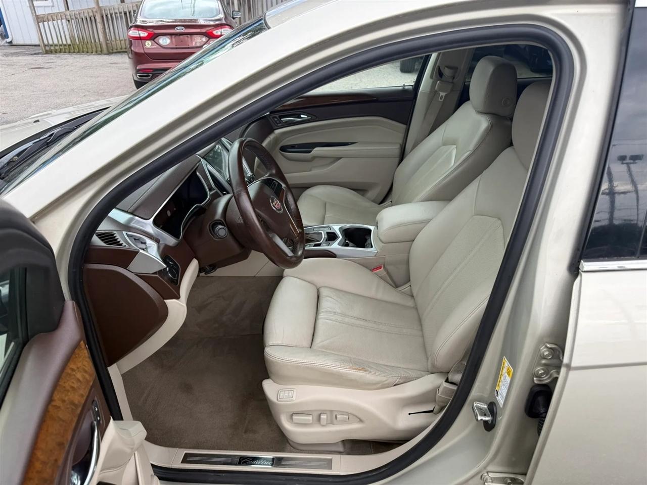 Cadillac SRX Luxury Collection 2013