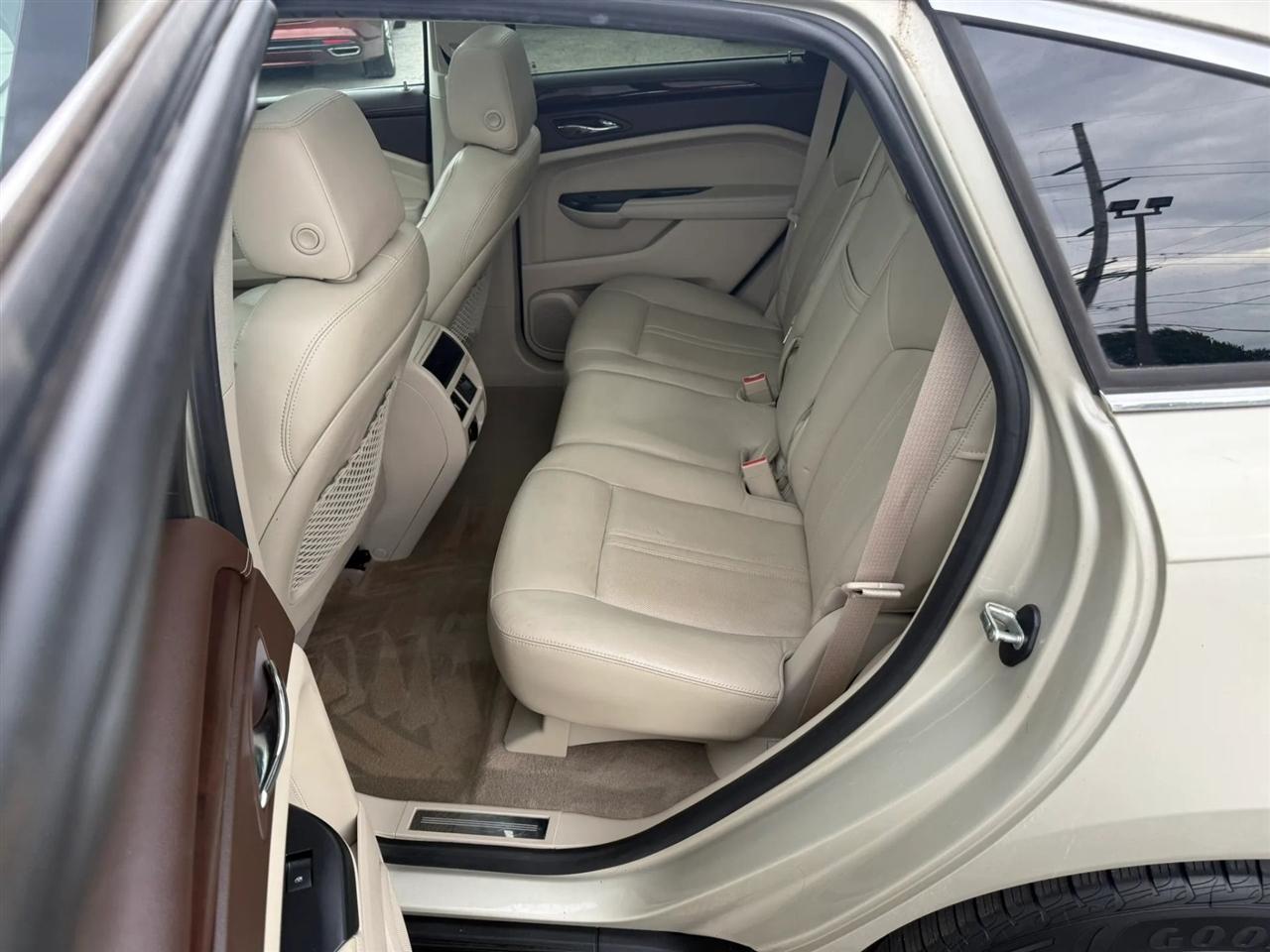 Cadillac SRX Luxury Collection 2013