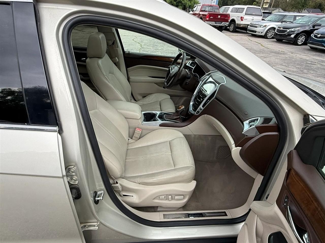 Cadillac SRX Luxury Collection 2013