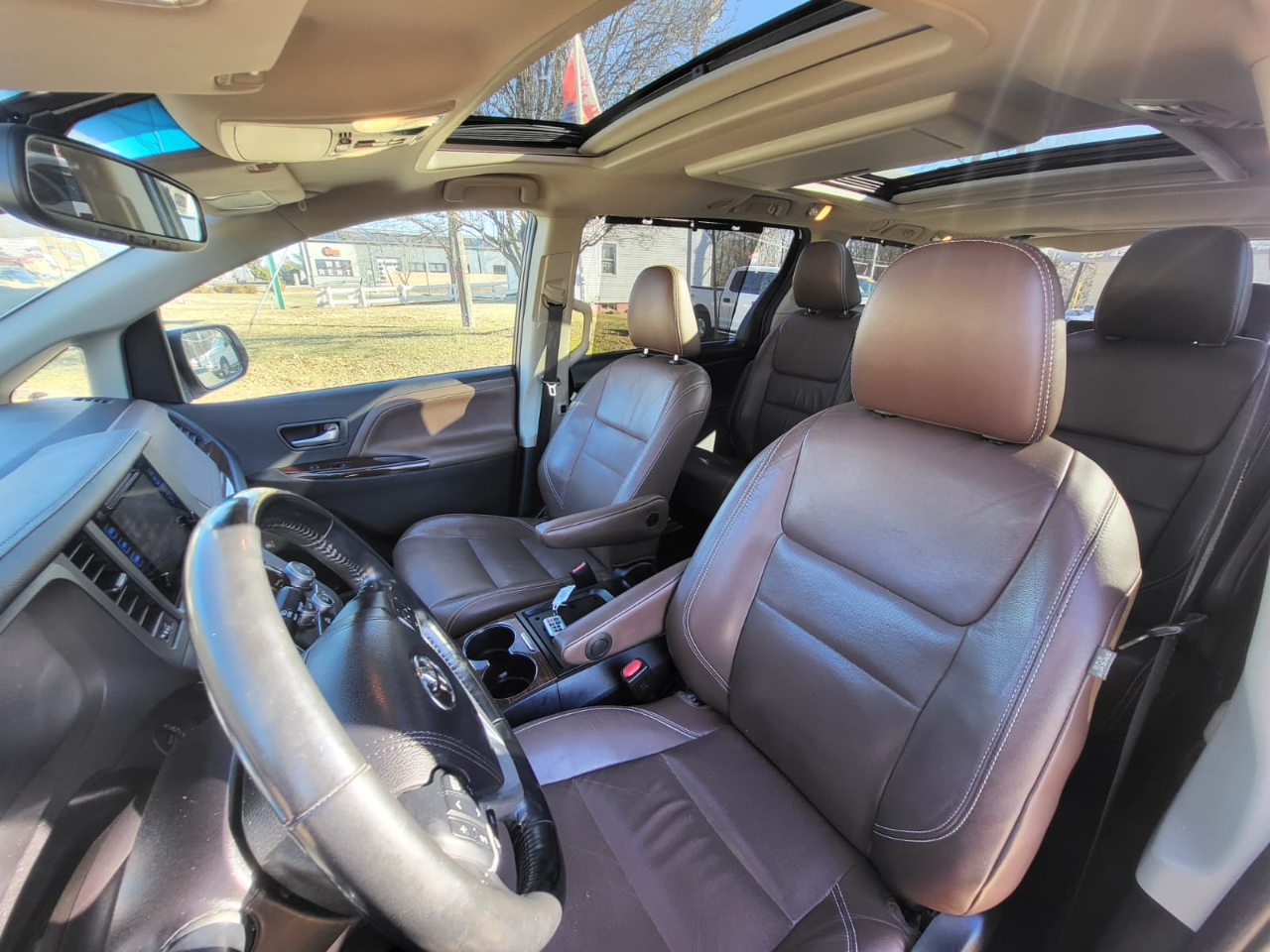 Toyota Sienna Limited Premium 7-Passenger 2017
