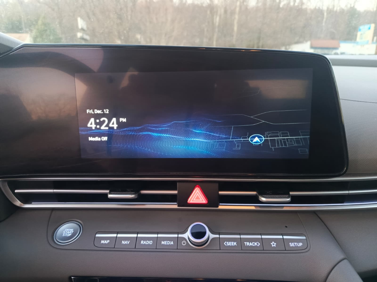 Hyundai Elantra SEL 2.0L Auto 2024