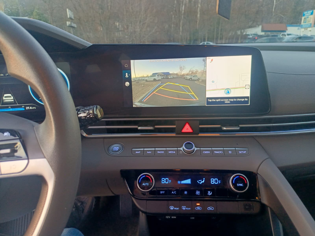 Hyundai Elantra SEL 2.0L Auto 2024