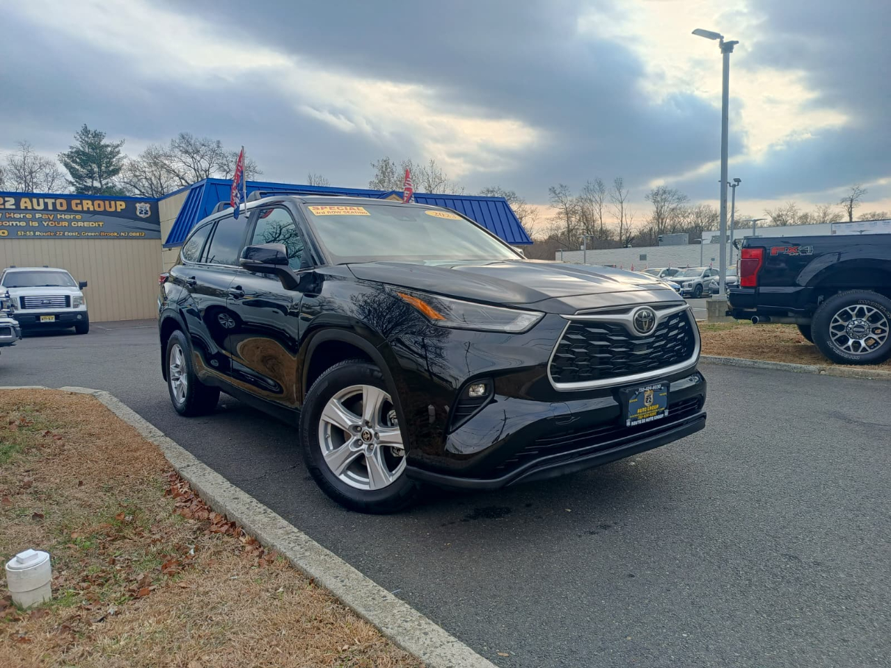 Toyota Highlander XLE 2023