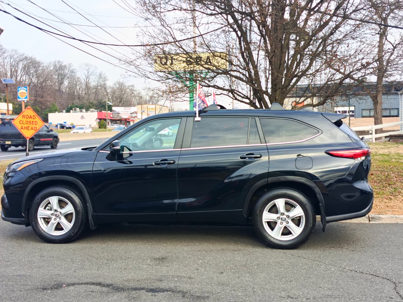 Toyota Highlander XLE 2023