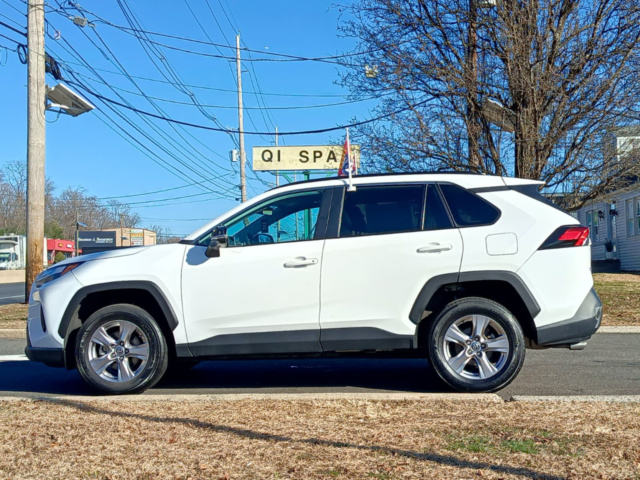 Toyota RAV4 XLE 4D SUV FWD 2023