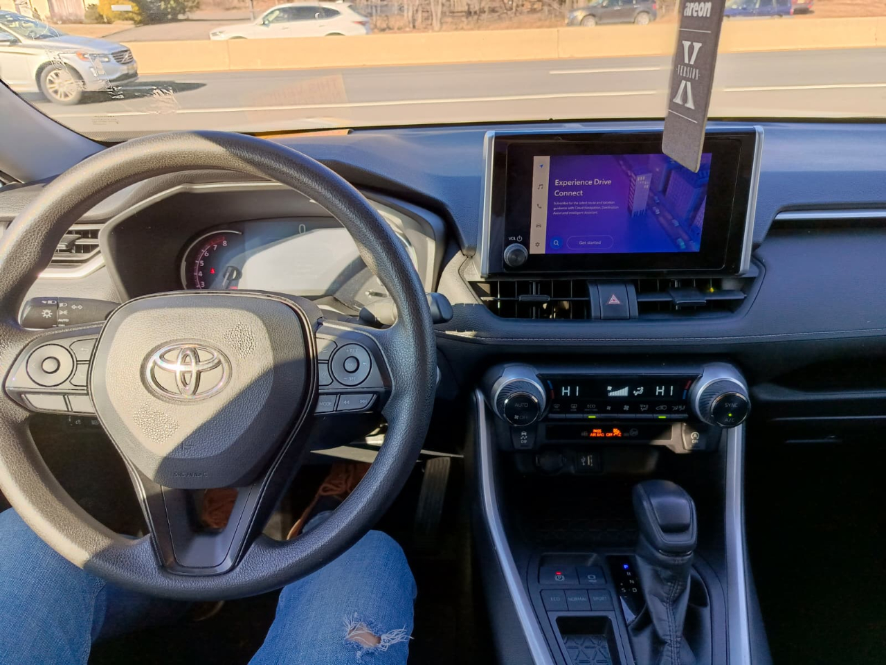 Toyota RAV4 XLE 4D SUV FWD 2023