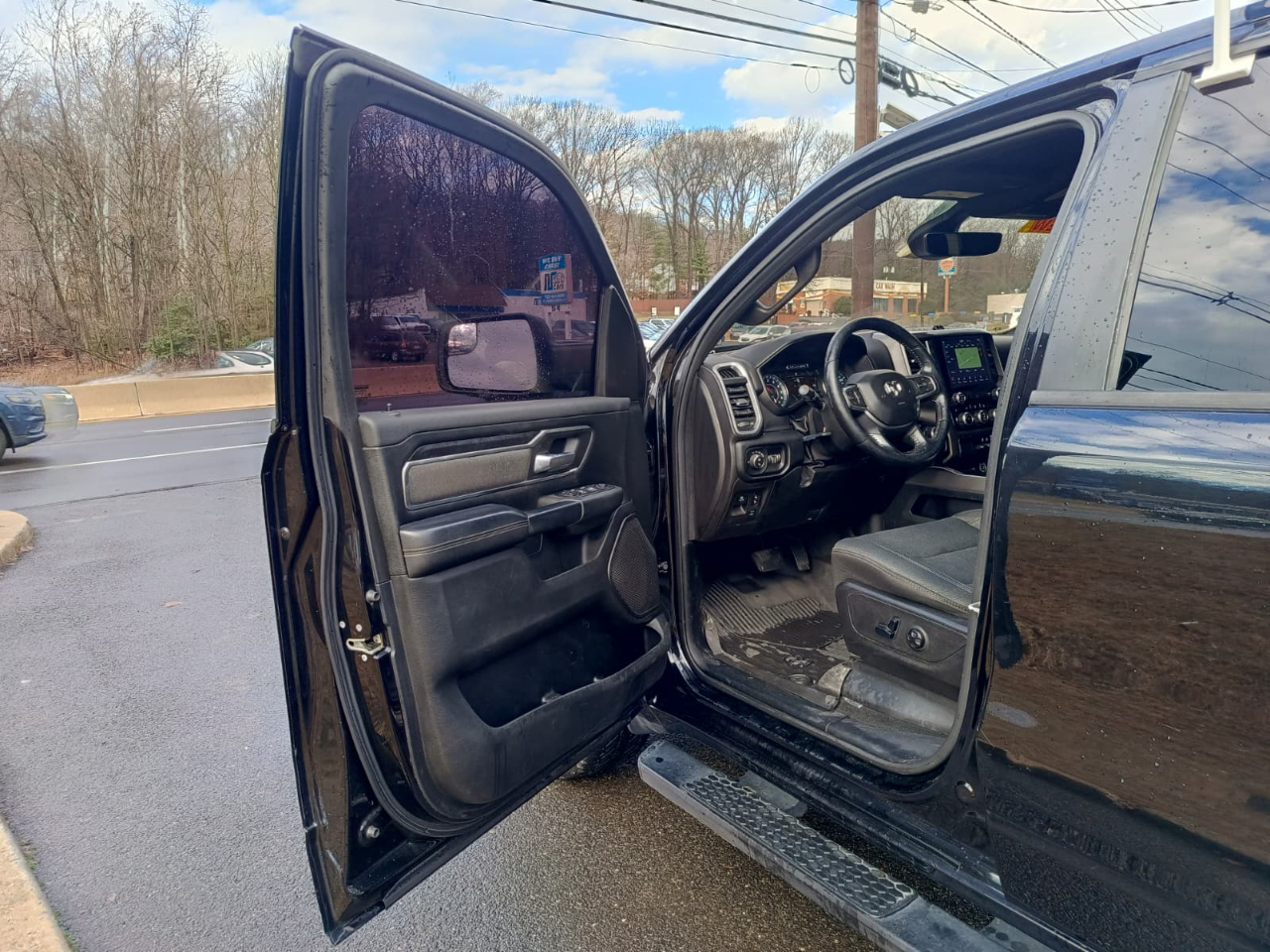 RAM 1500 Big Horn/Lone Star 4x4 Crew Cab 5'7" Box 2019