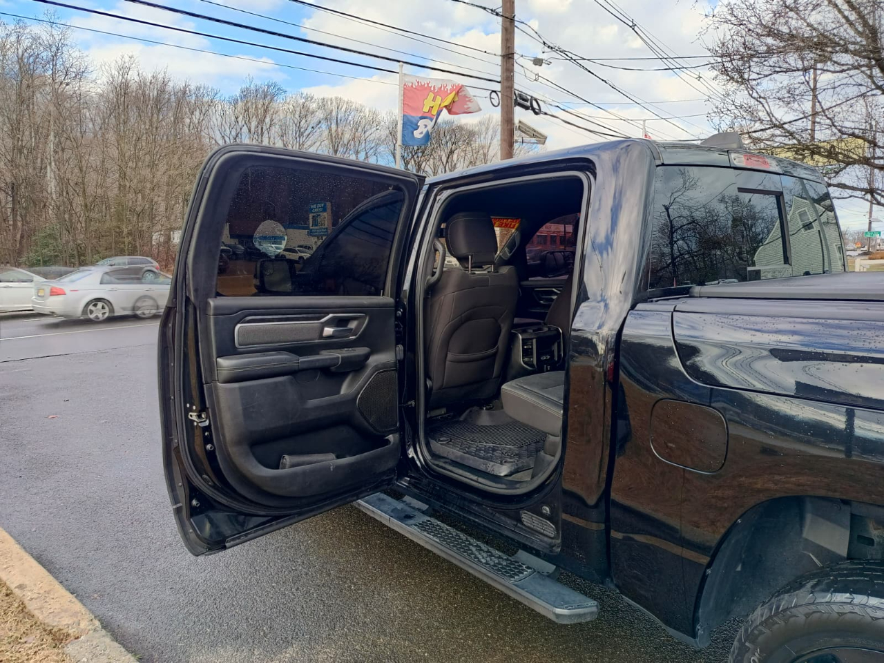 RAM 1500 Big Horn/Lone Star 4x4 Crew Cab 5'7" Box 2019