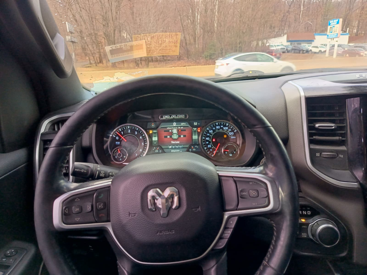 RAM 1500 Big Horn/Lone Star 4x4 Crew Cab 5'7" Box 2019