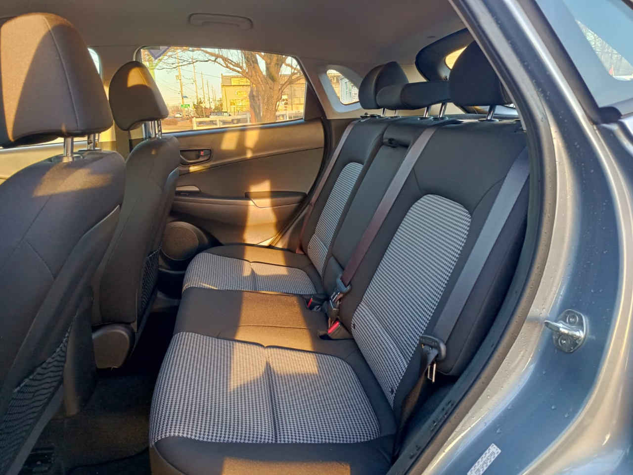 Hyundai Kona SE 2021