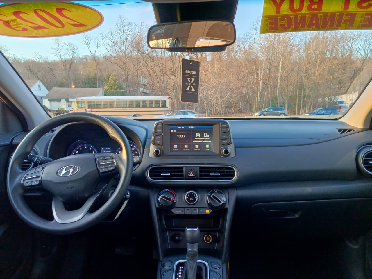 Hyundai Kona SE 2021