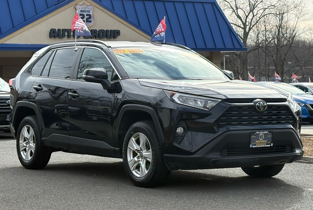 Toyota RAV4 XLE 2021