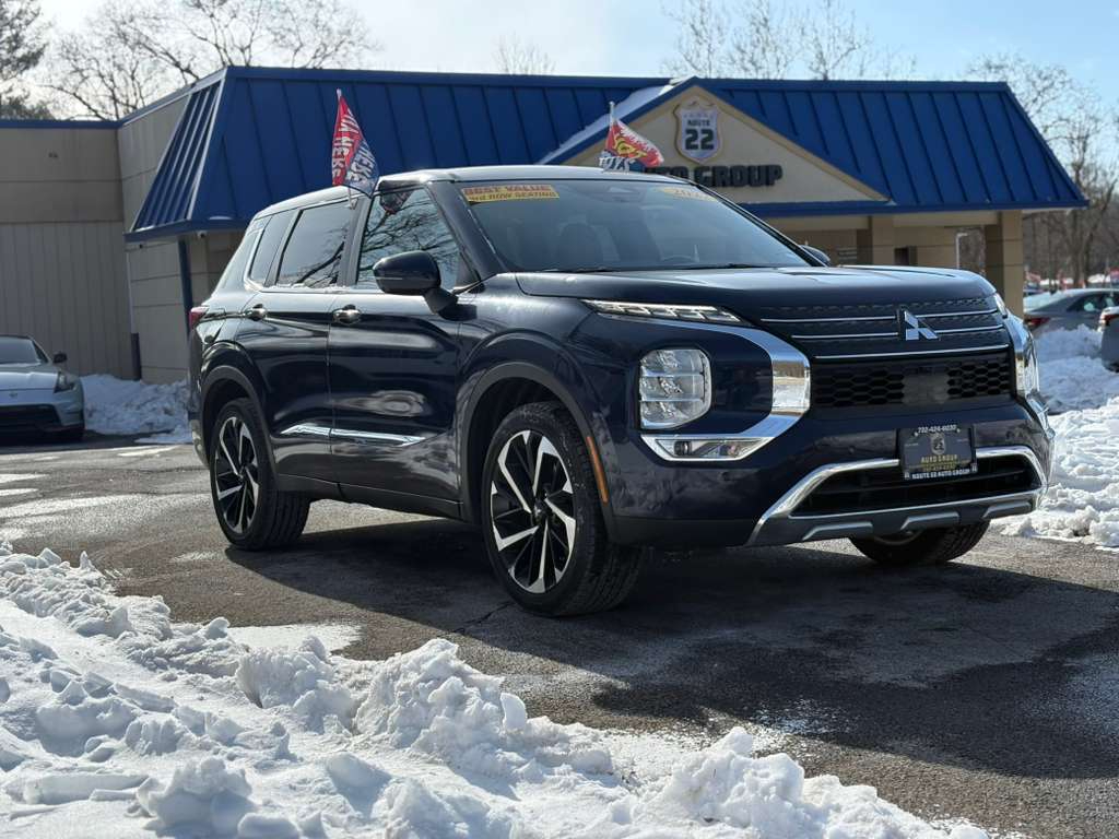 Mitsubishi Outlander SE 2WD 2022