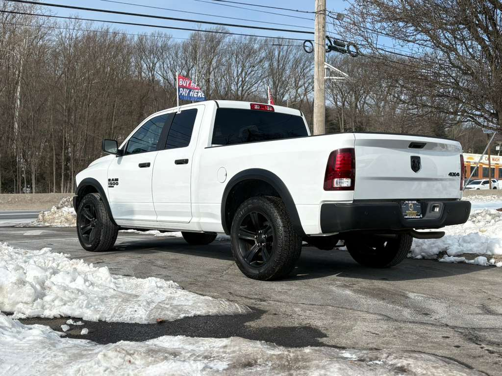 RAM 1500 SLT Quad Cab 4WD 2023