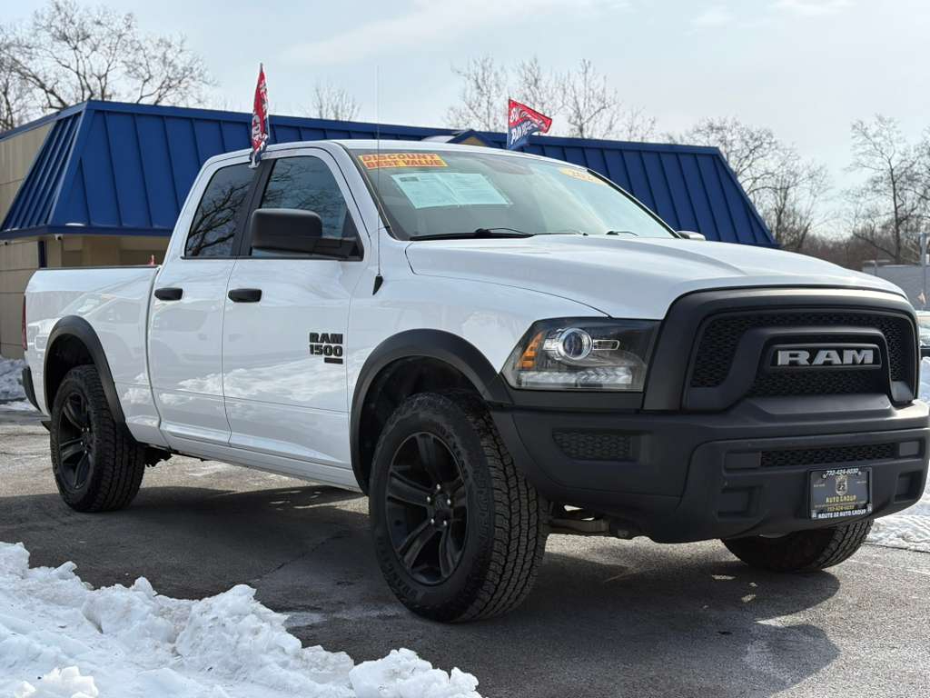 RAM 1500 SLT Quad Cab 4WD 2023