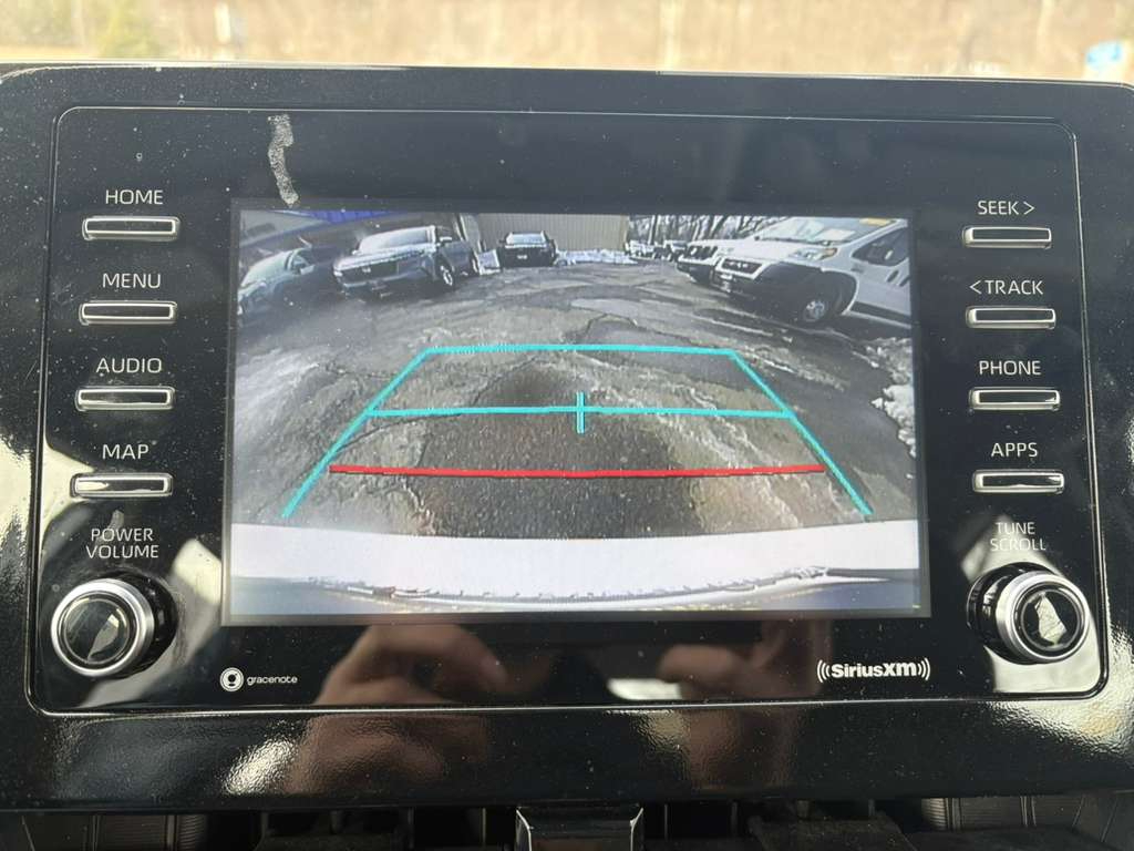 Toyota Camry SE 2022