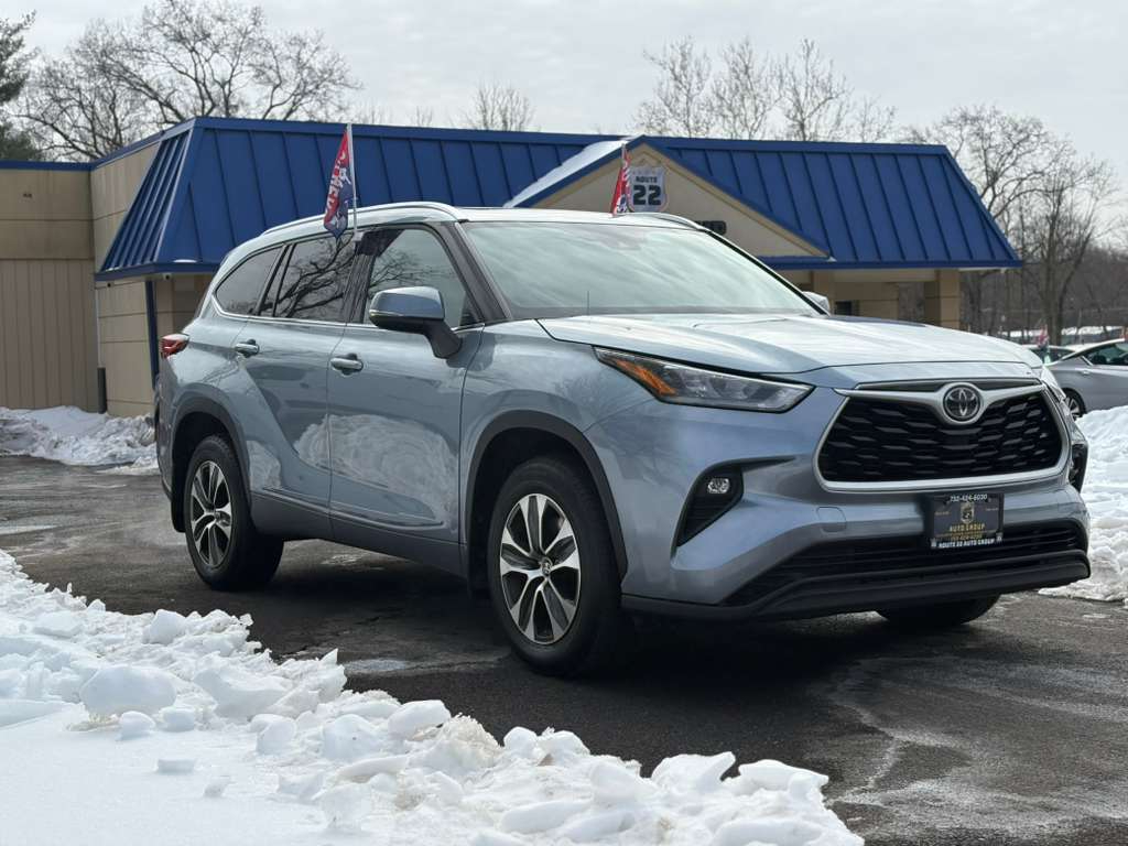 Toyota Highlander XLE AWD V6 2020