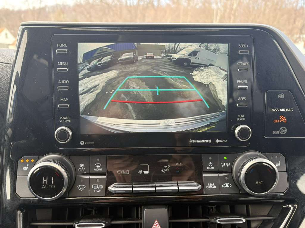 Toyota Highlander XLE AWD V6 2020