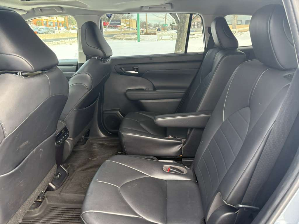 Toyota Highlander XLE AWD V6 2020