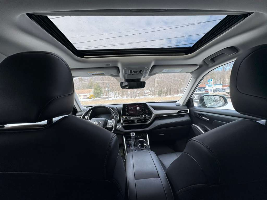 Toyota Highlander XLE AWD V6 2020