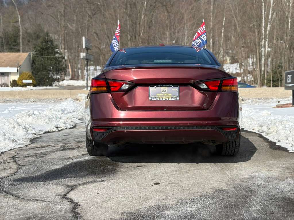 Nissan Altima 2.5 SV 2023