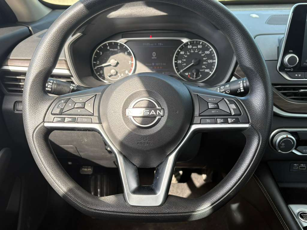 Nissan Altima 2.5 SV 2023