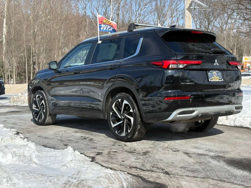 Mitsubishi Outlander SE 4WD 2022