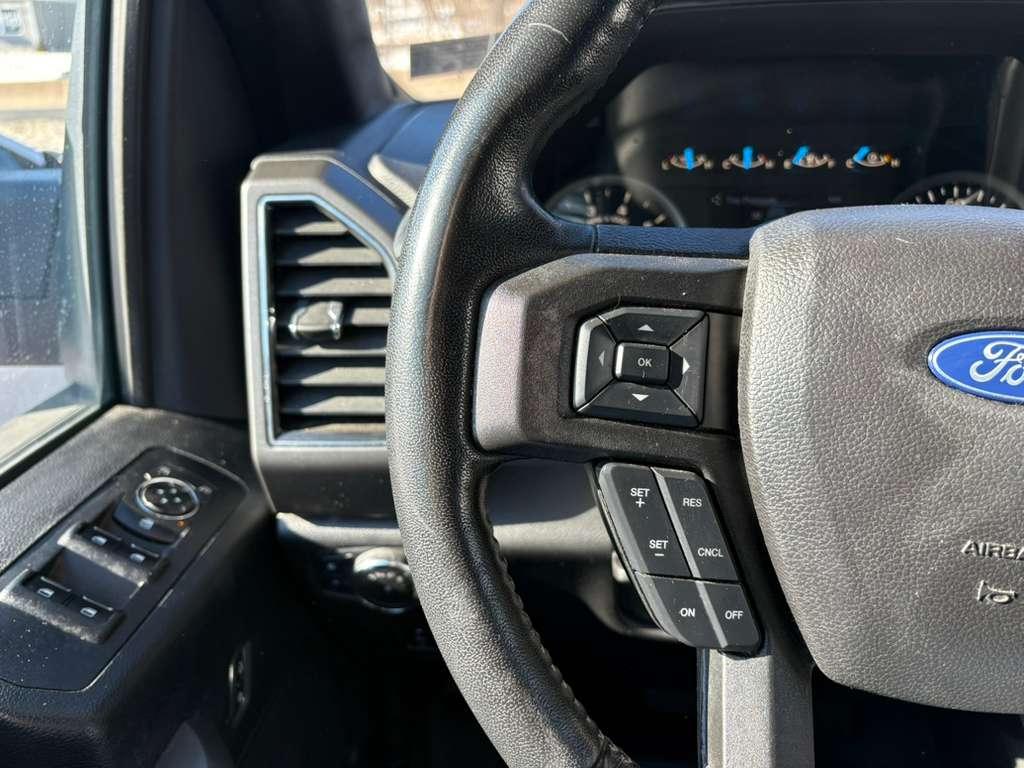 Ford F-150 Lariat SuperCrew 6.5-ft. Bed 4WD 2017