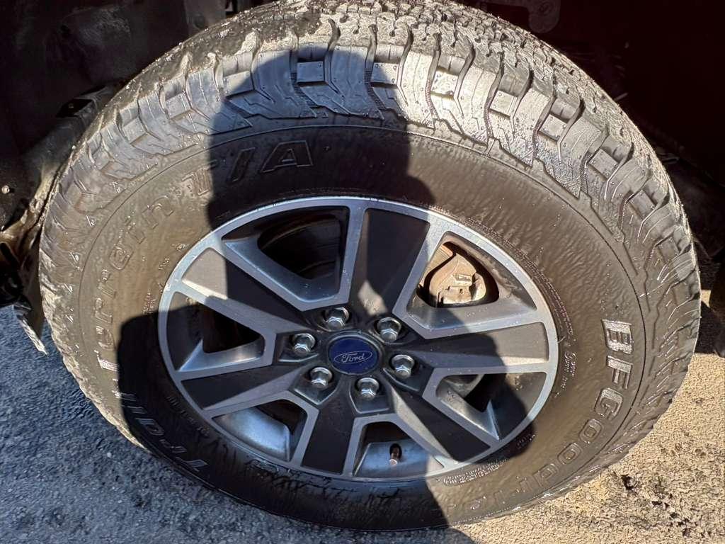 Ford F-150 Lariat SuperCrew 6.5-ft. Bed 4WD 2017