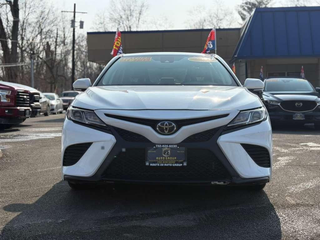Toyota Camry SE 2019