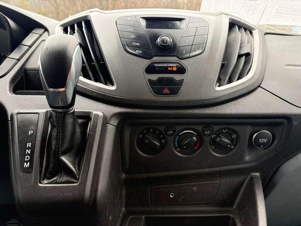 Ford Transit 250 Van Low Roof 60/40 Pass.130-in. WB 2017