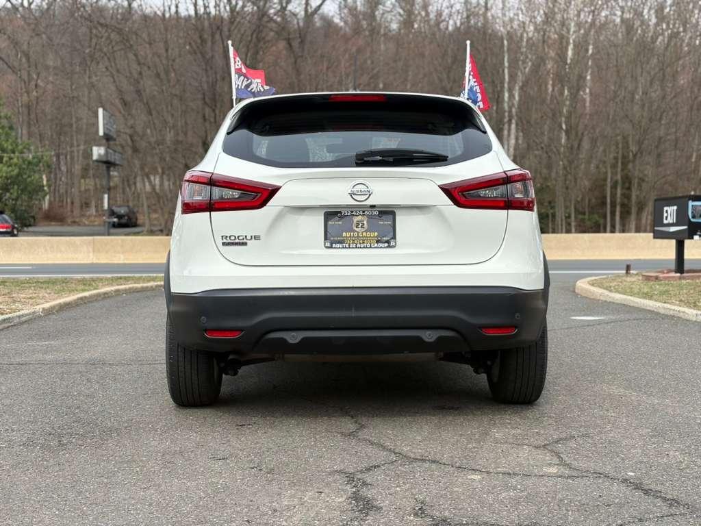 Nissan Rogue Sport S 2022