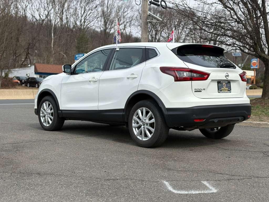 Nissan Rogue Sport S 2022