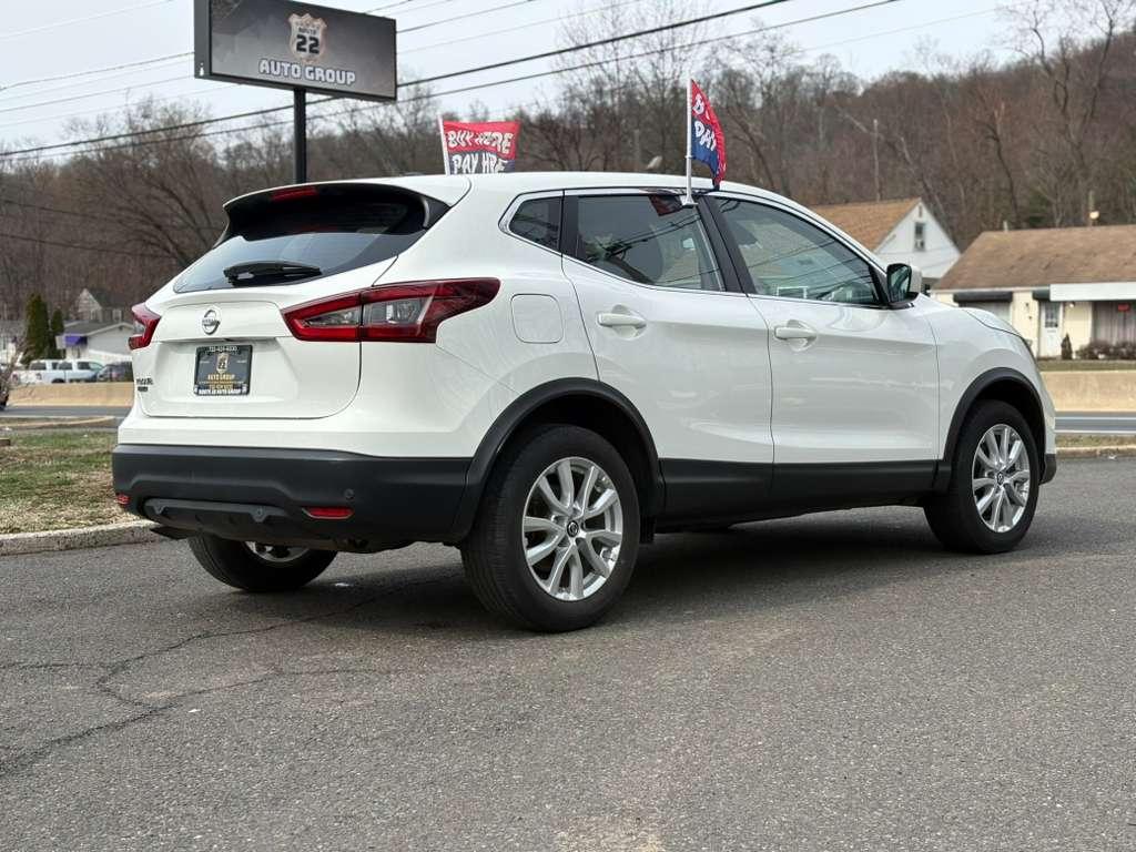 Nissan Rogue Sport S 2022