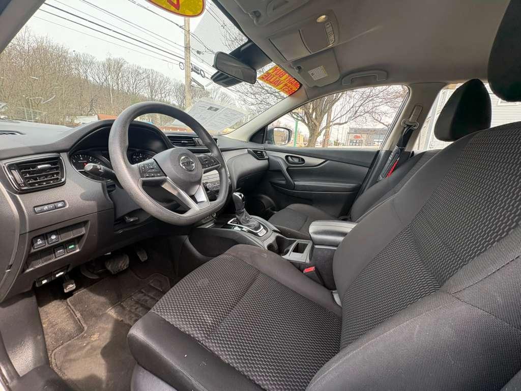 Nissan Rogue Sport S 2022