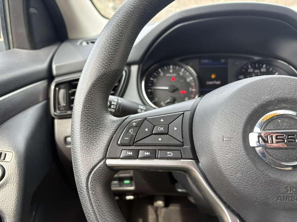 Nissan Rogue Sport S 2022