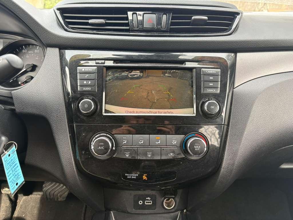 Nissan Rogue Sport S 2022