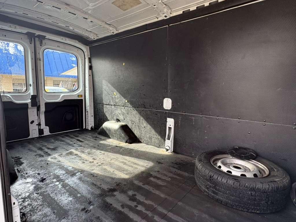 Ford Transit 250 Van Med. Roof w/Sliding Pass. 130-in. WB 2020