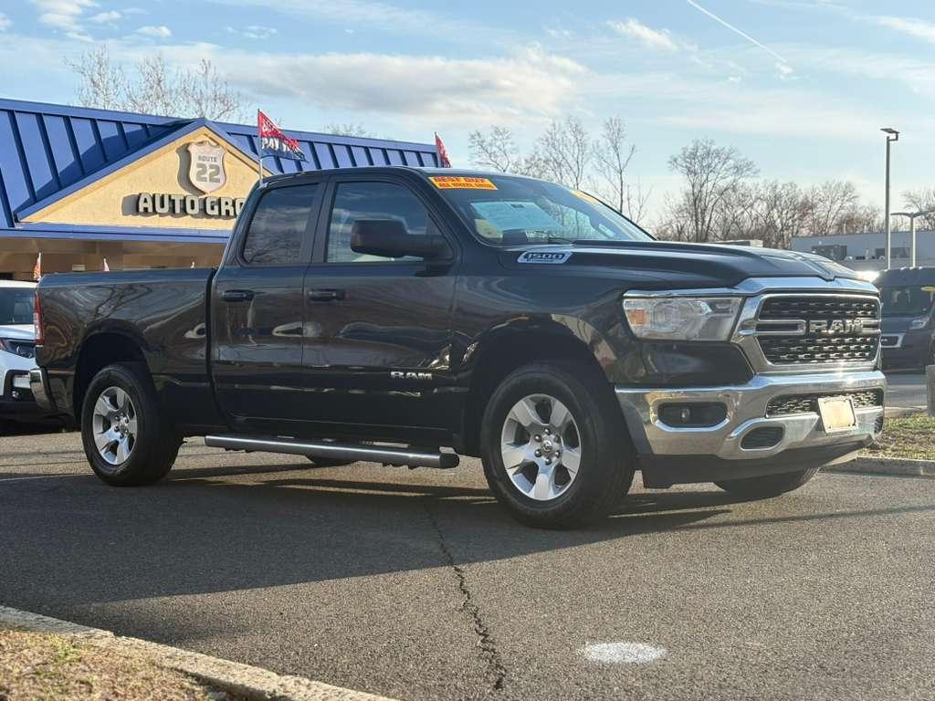 RAM 1500 Big Horn Quad Cab 4WD 2022
