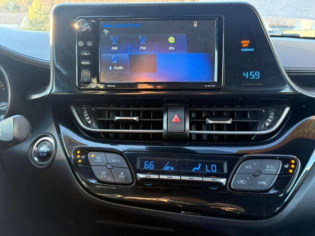 Toyota C-HR XLE 2018