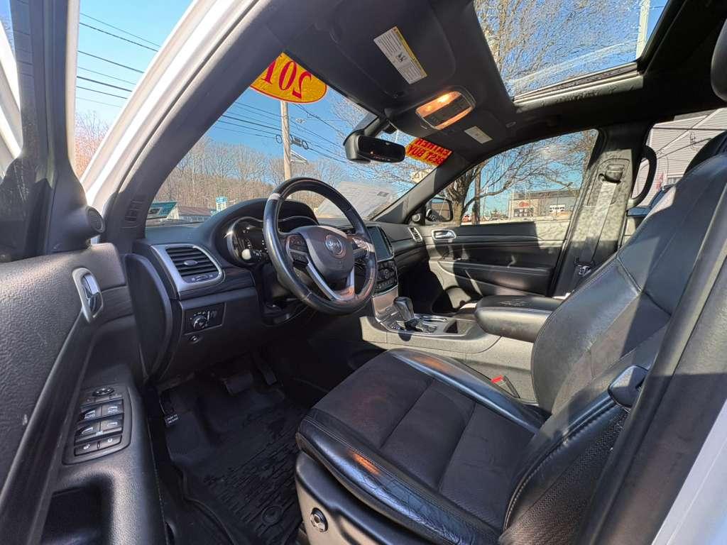 Jeep Grand Cherokee Laredo 4WD 2019