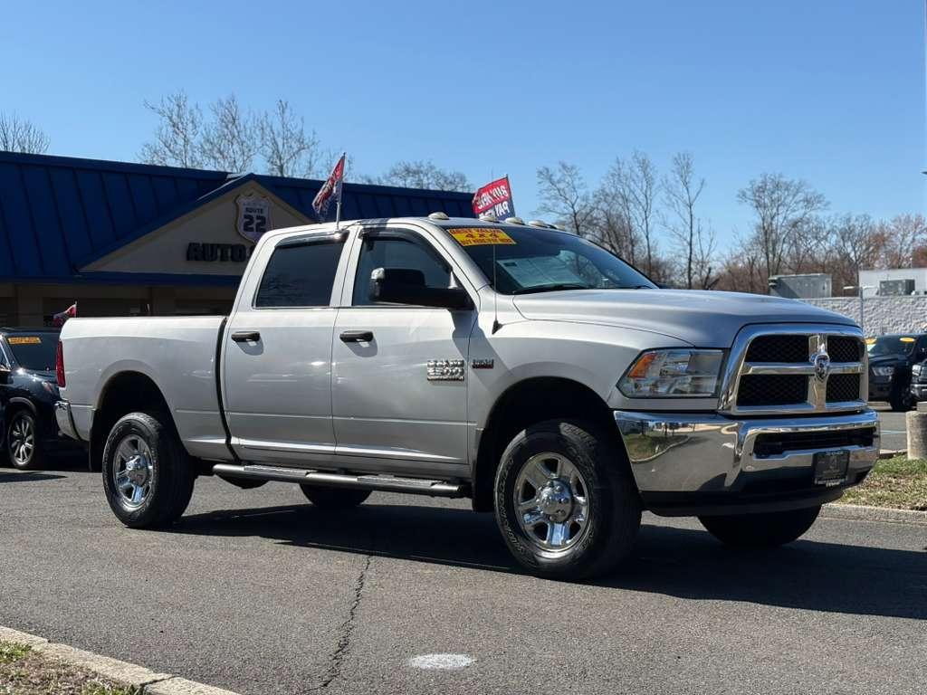 RAM 2500 Tradesman Crew Cab SWB 4WD 2016