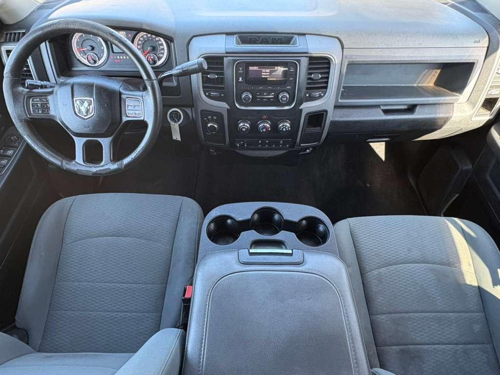 RAM 2500 Tradesman Crew Cab SWB 4WD 2016