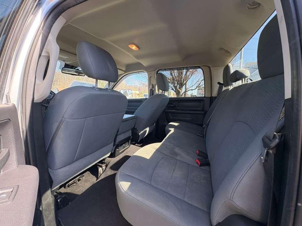 RAM 2500 Tradesman Crew Cab SWB 4WD 2016