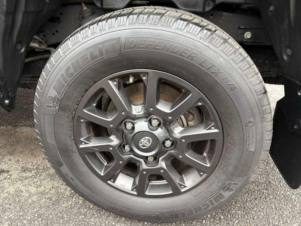 Toyota Tundra SR5 5.7L V8 CrewMax 2WD 2021