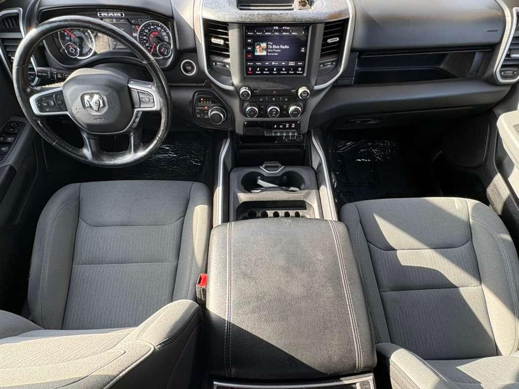 RAM 1500 Big Horn Quad Cab 4WD 2020