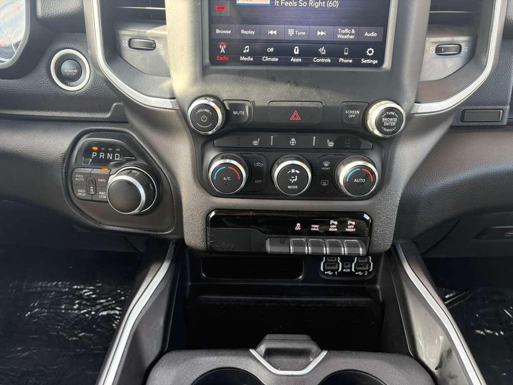 RAM 1500 Big Horn Quad Cab 4WD 2020